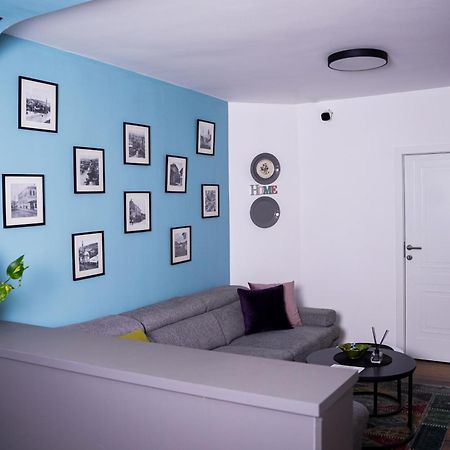 Ten Guest House Пристина Екстериор снимка